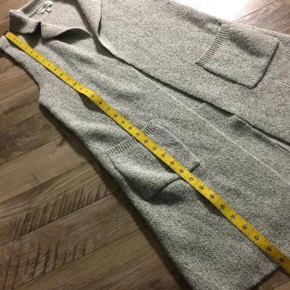 Monteau Long Grey Knit Pocketed Sleeveless Open Cardigan - Picture 16 of 16